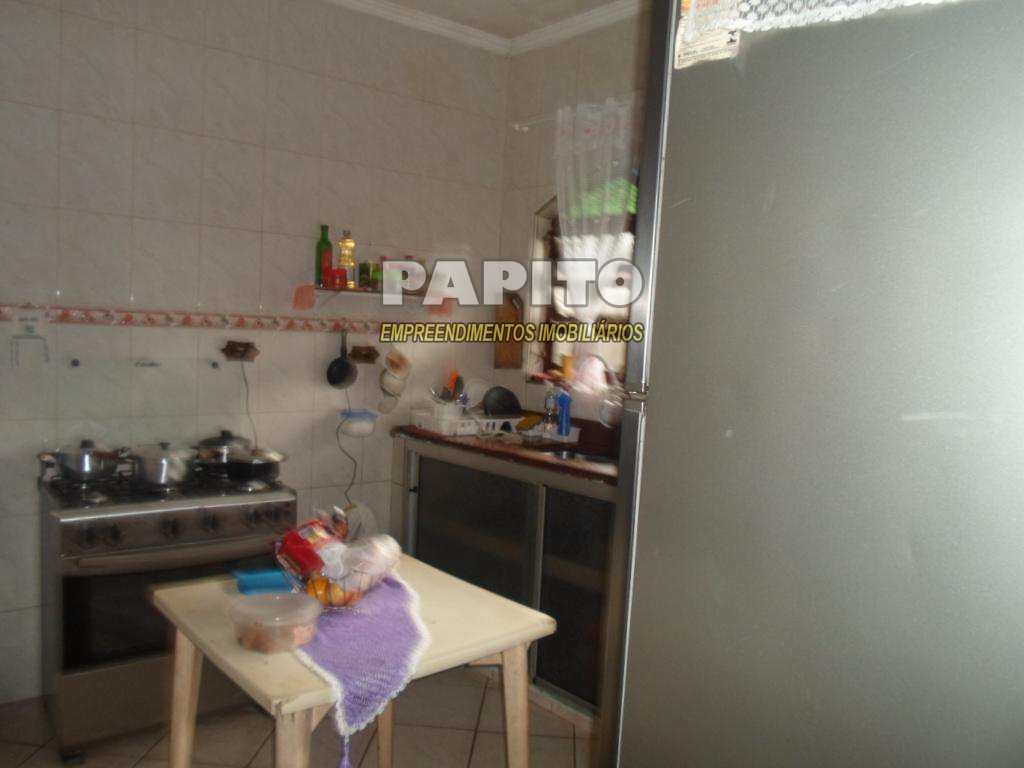 Casa à venda com 2 quartos, 60m² - Foto 21