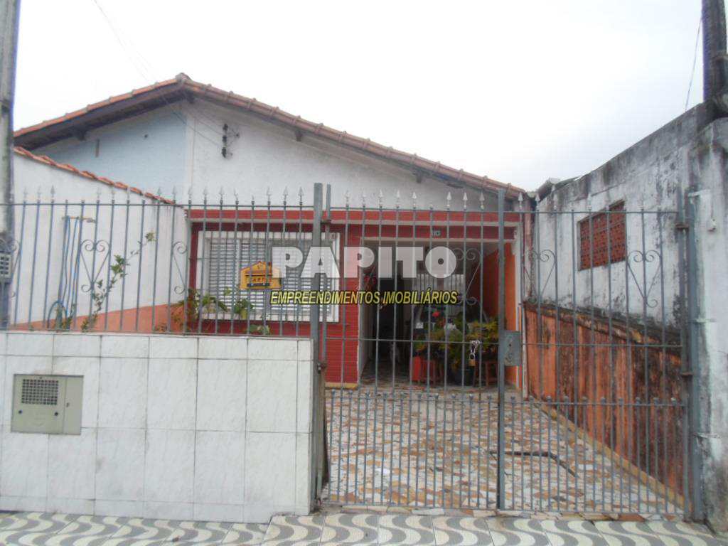 Casa à venda com 3 quartos, 75m² - Foto 1