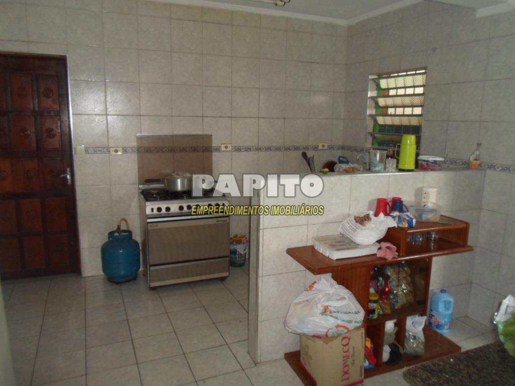 Casa à venda com 2 quartos, 190m² - Foto 17