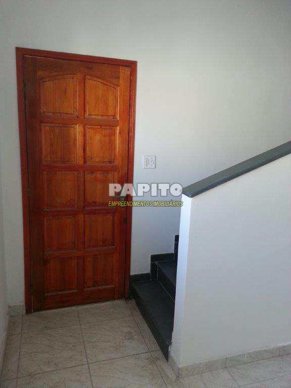 Sobrado à venda com 2 quartos, 60m² - Foto 2