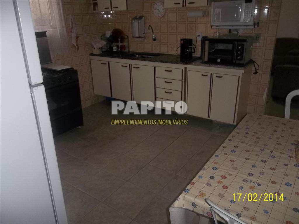 Casa à venda com 2 quartos, 70m² - Foto 17