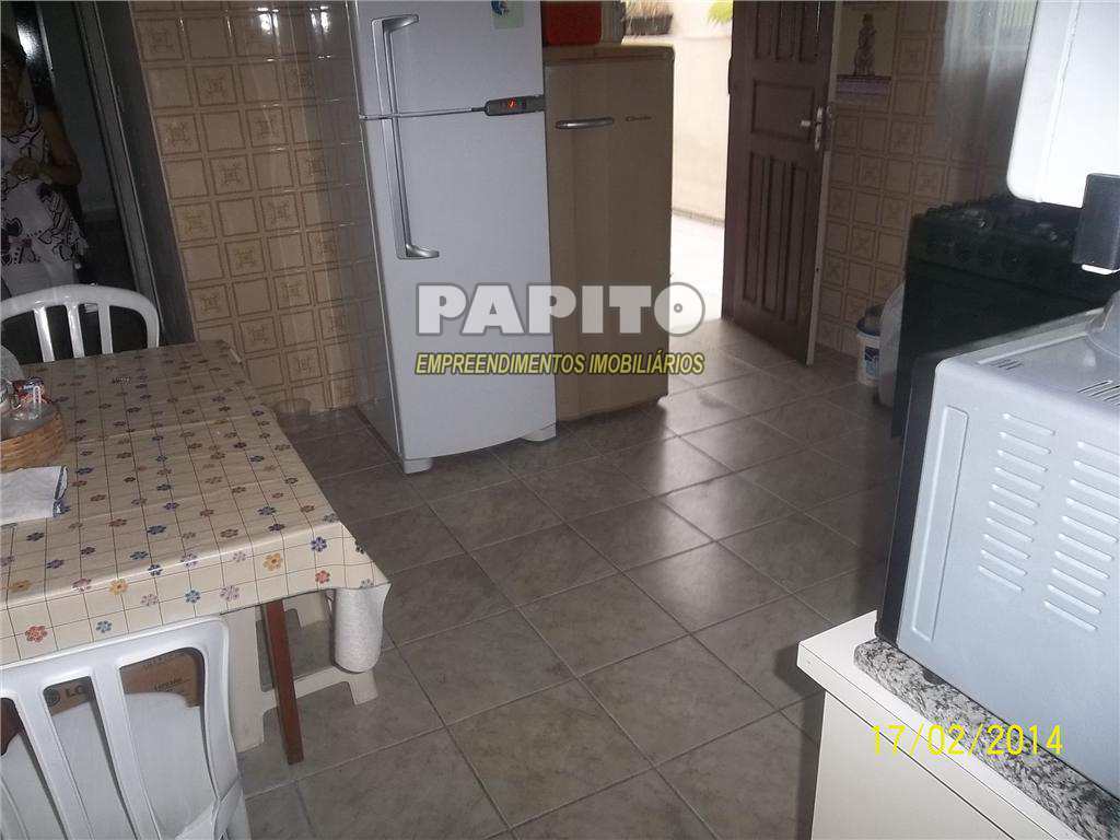 Casa à venda com 2 quartos, 70m² - Foto 16