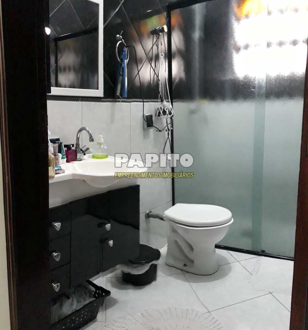 Casa à venda com 2 quartos, 200m² - Foto 23