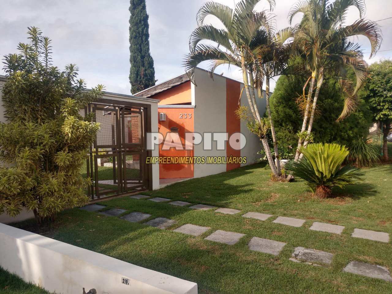 Casa de Condomínio à venda com 2 quartos, 198m² - Foto 1