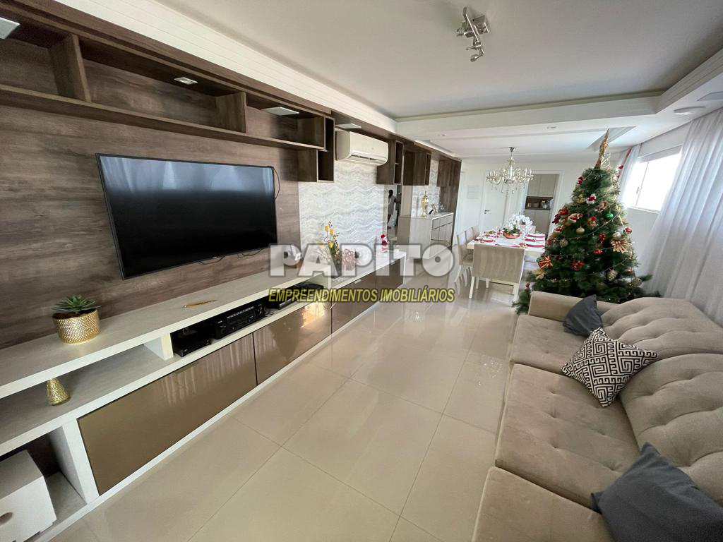 Cobertura à venda com 4 quartos, 370m² - Foto 1