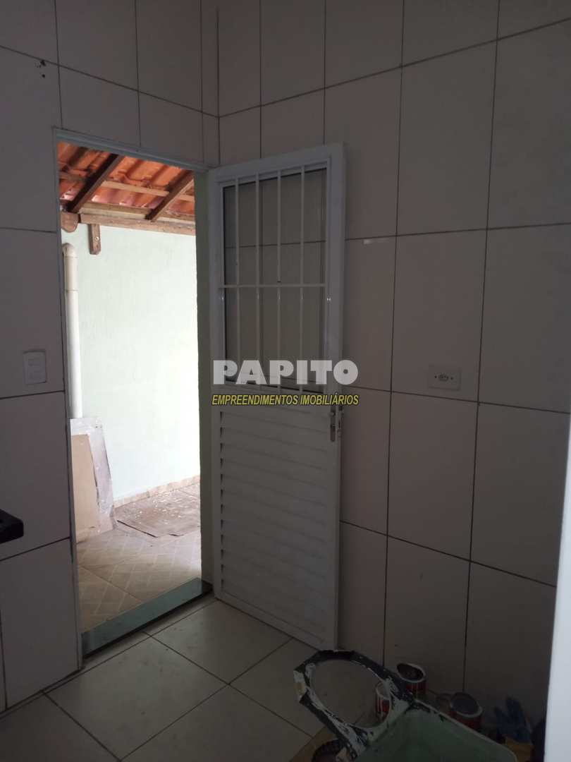 Casa de Condomínio à venda com 1 quarto, 50m² - Foto 14