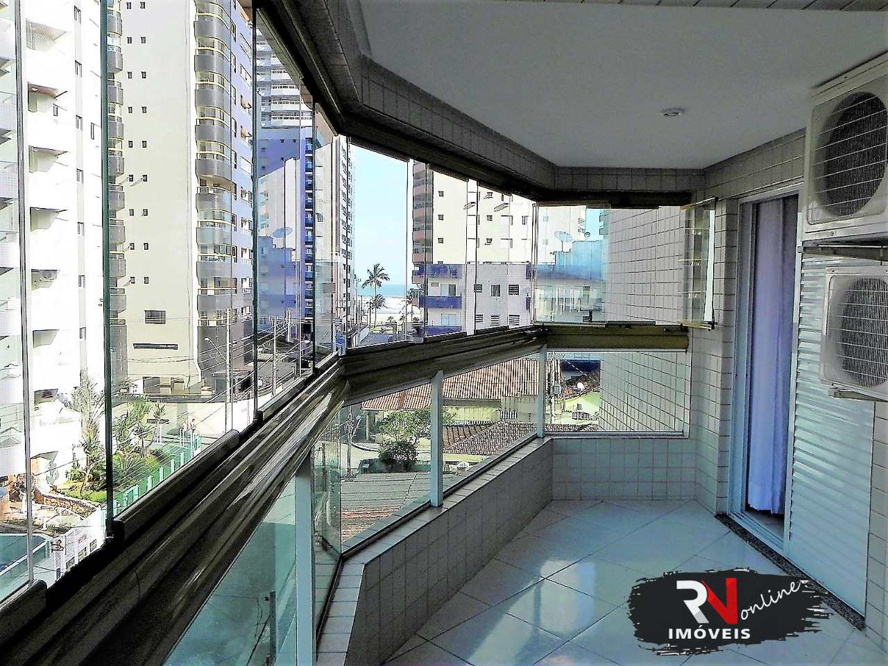 Apartamento à venda com 3 quartos, 115m² - Foto 1