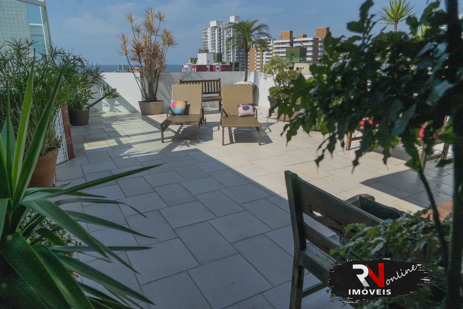 Cobertura à venda com 3 quartos, 250m² - Foto 12