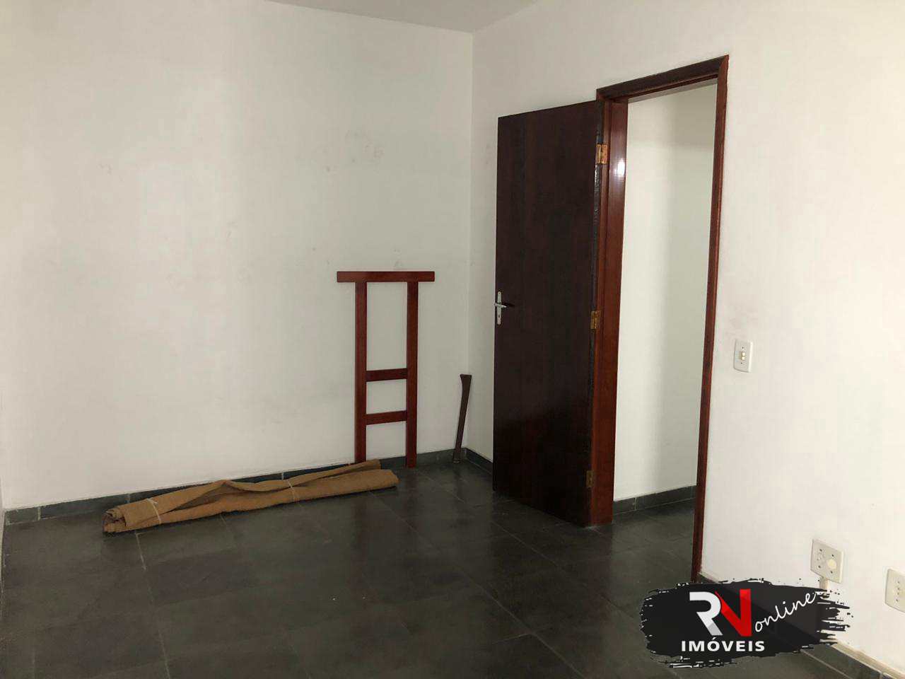 Apartamento à venda com 1 quarto, 50m² - Foto 2