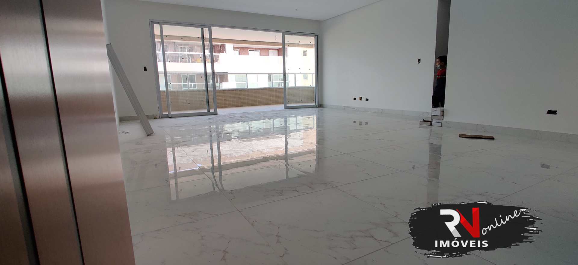 Apartamento à venda com 3 quartos, 153m² - Foto 3