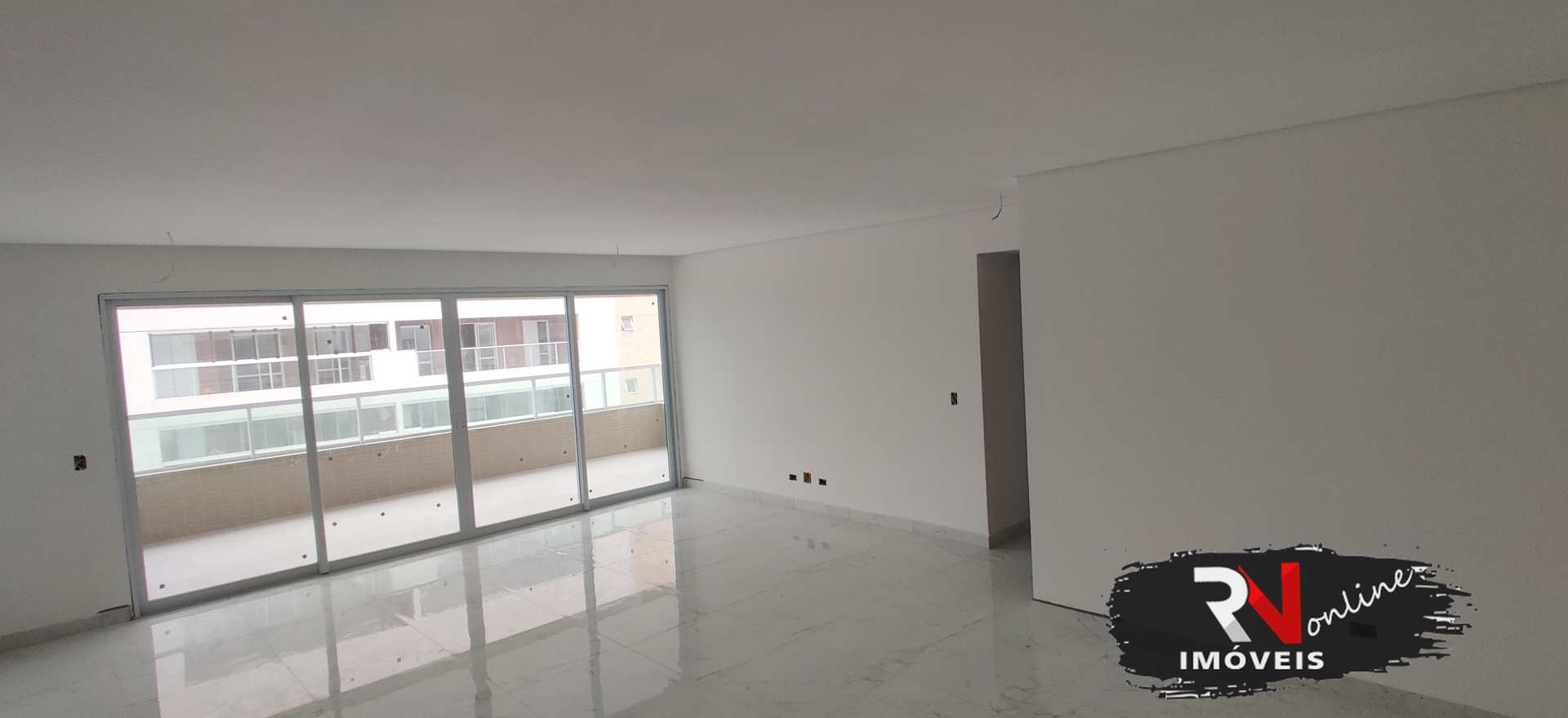 Apartamento à venda com 3 quartos, 153m² - Foto 4