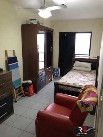 Apartamento à venda com 2 quartos, 70m² - Foto 3