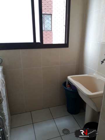 Apartamento à venda com 2 quartos, 70m² - Foto 13