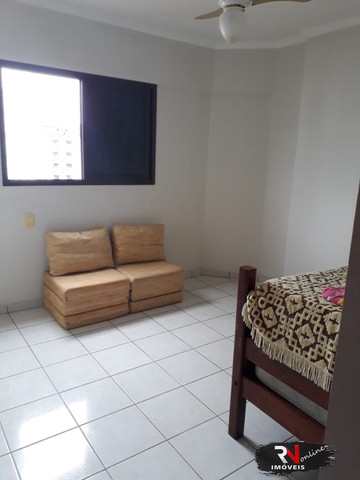 Apartamento à venda com 2 quartos, 70m² - Foto 4