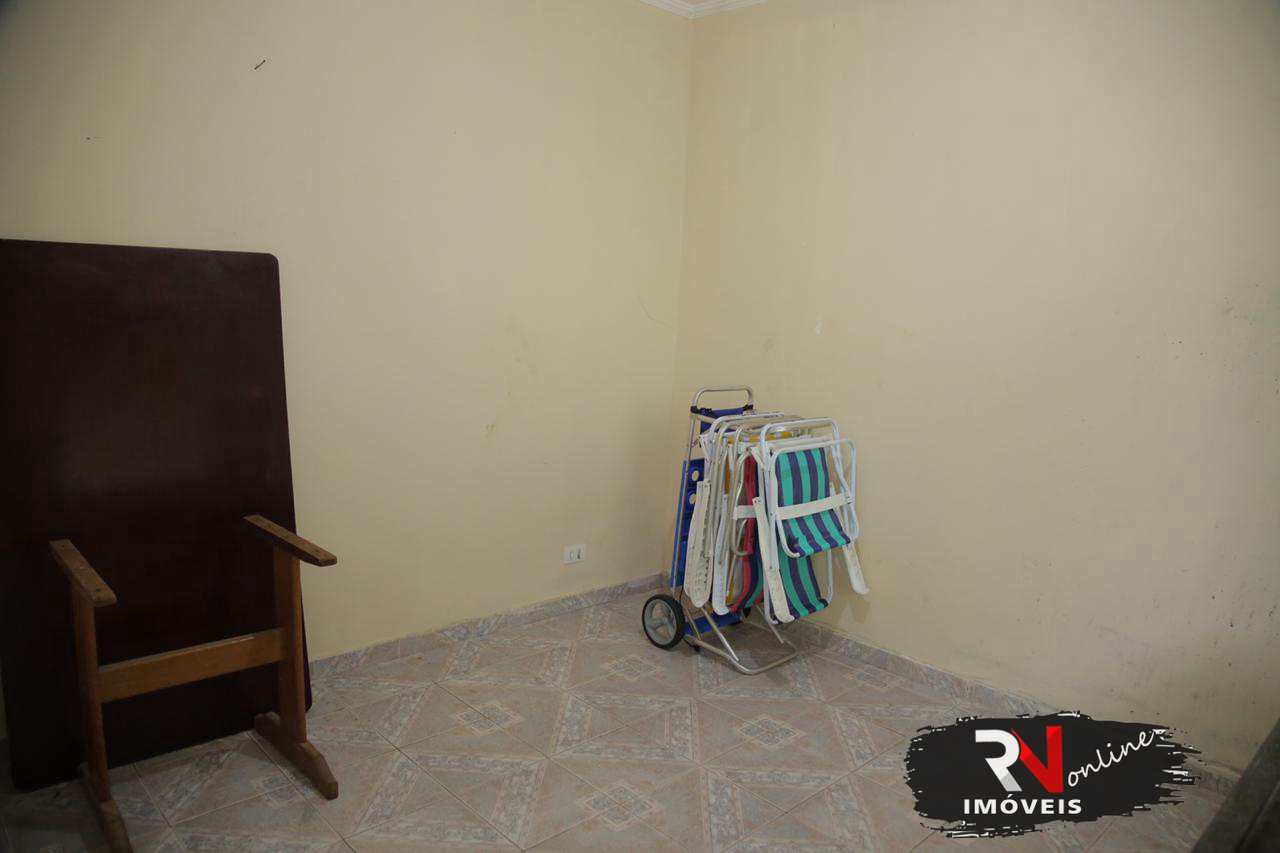 Casa à venda com 5 quartos, 200m² - Foto 19