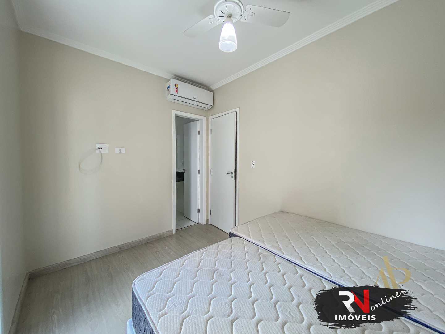 Apartamento à venda com 3 quartos, 151m² - Foto 32