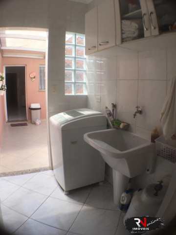 Casa à venda com 3 quartos, 150m² - Foto 2