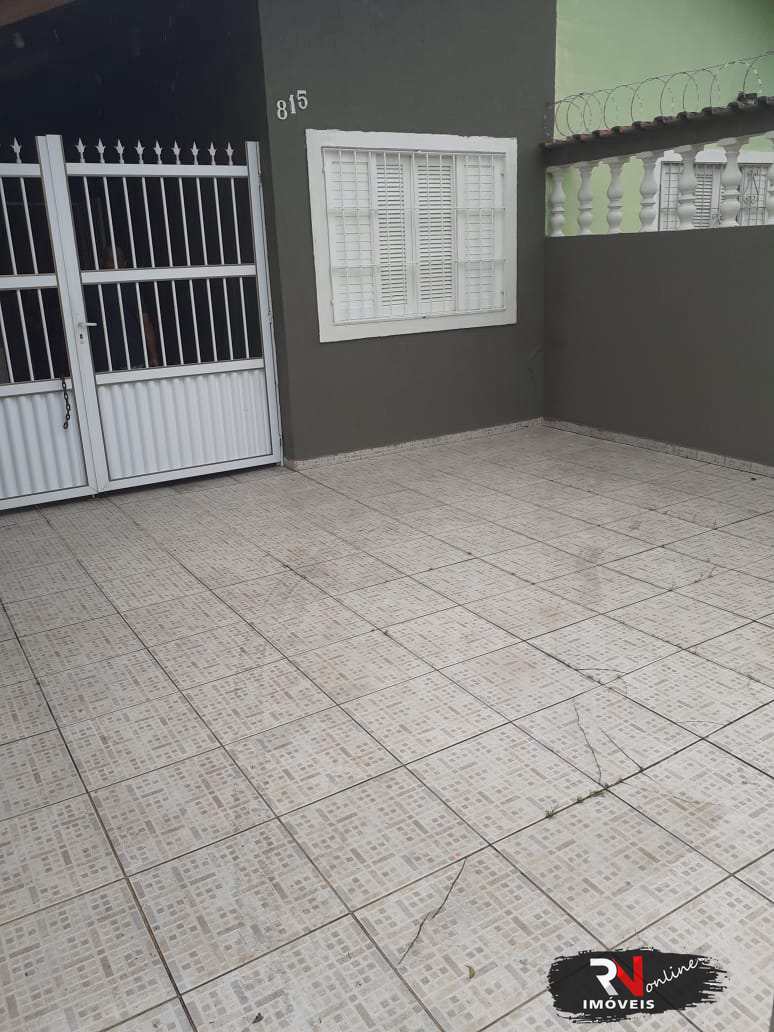 Casa à venda com 2 quartos, 60m² - Foto 2