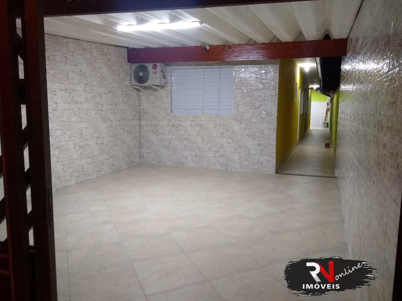 Casa à venda com 2 quartos, 115m² - Foto 1