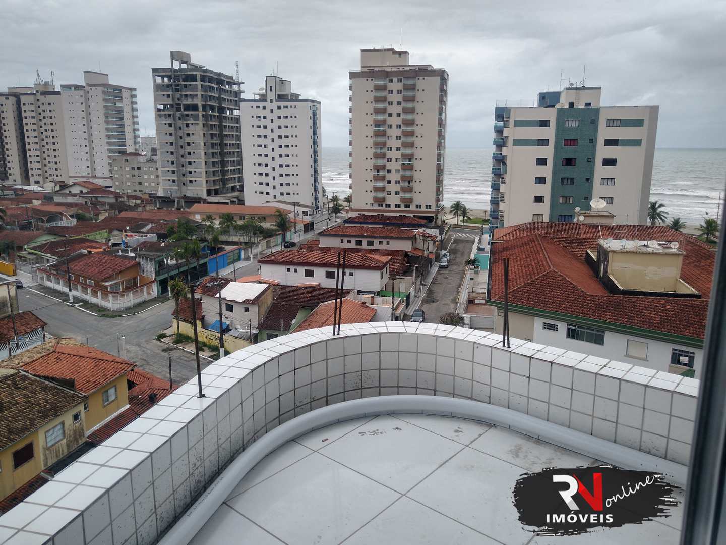 Apartamento à venda com 2 quartos, 70m² - Foto 1