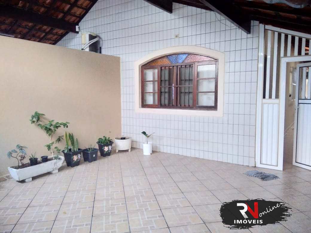 Casa à venda com 3 quartos, 90m² - Foto 1