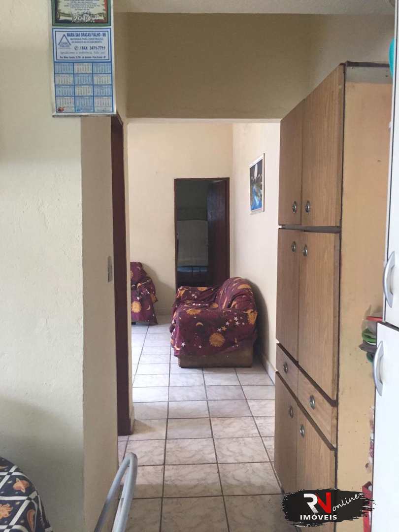 Casa à venda com 1 quarto, 69m² - Foto 2