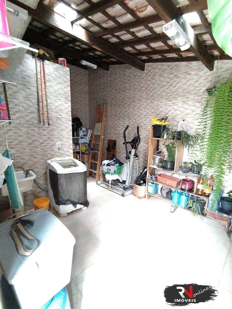 Casa à venda com 2 quartos, 90m² - Foto 11