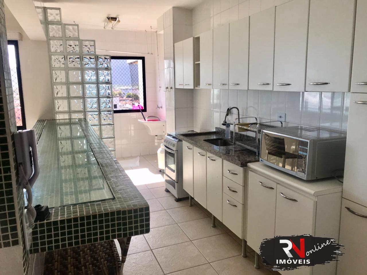 Apartamento à venda com 3 quartos, 135m² - Foto 7