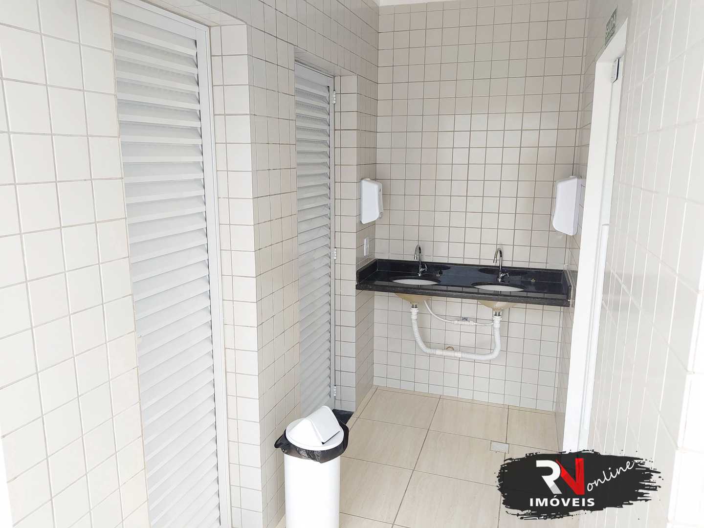 Apartamento à venda com 2 quartos, 62m² - Foto 28