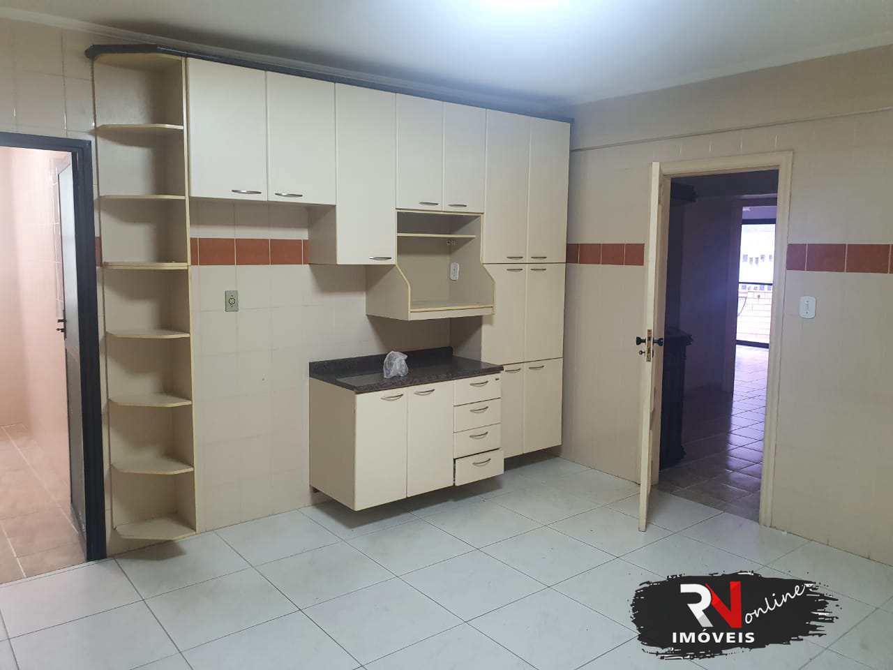 Apartamento à venda com 3 quartos, 158m² - Foto 4