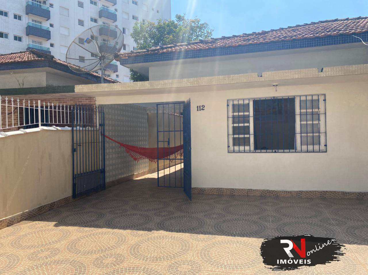 Casa à venda com 2 quartos, 80m² - Foto 1