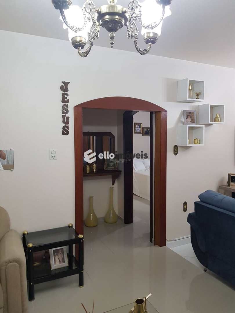 Casa com 4 dorms, Coral, Lages - R$ 700 mil, Cod: 223