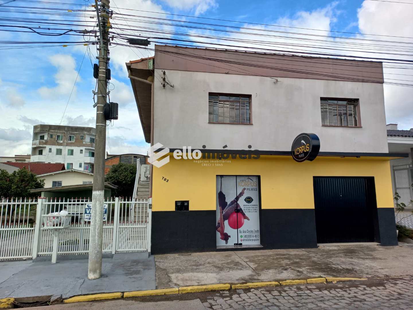 Casa com 4 dorms, Coral, Lages - R$ 700 mil, Cod: 223