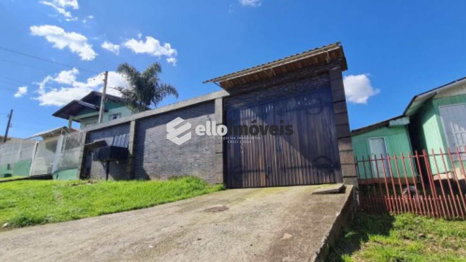 Casa com 4 dorms, Coral, Lages - R$ 700 mil, Cod: 223