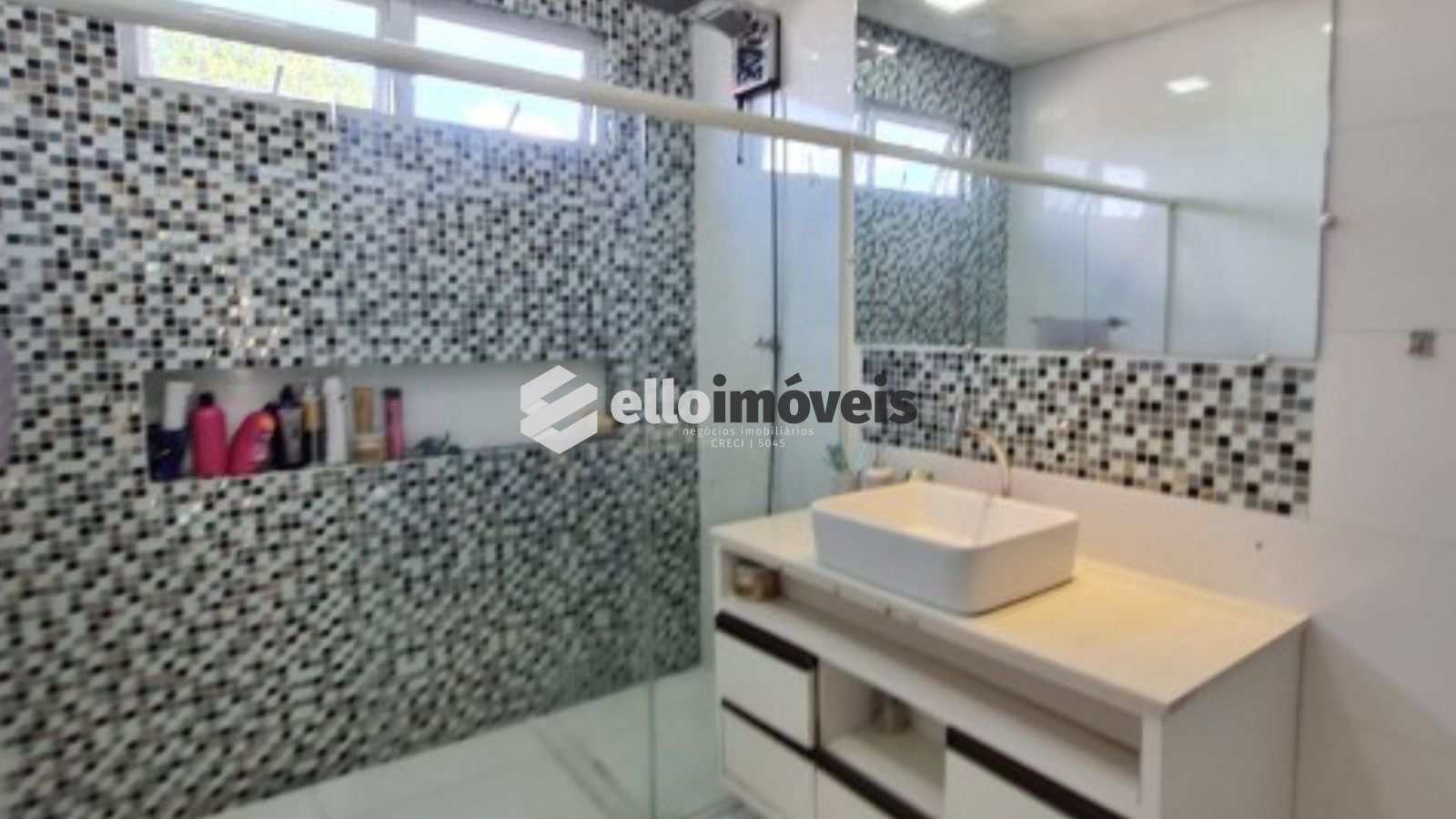 Casa com 4 dorms, Coral, Lages - R$ 700 mil, Cod: 223