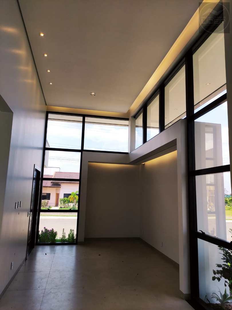 Casa de Condomínio à venda com 3 quartos, 250m² - Foto 8