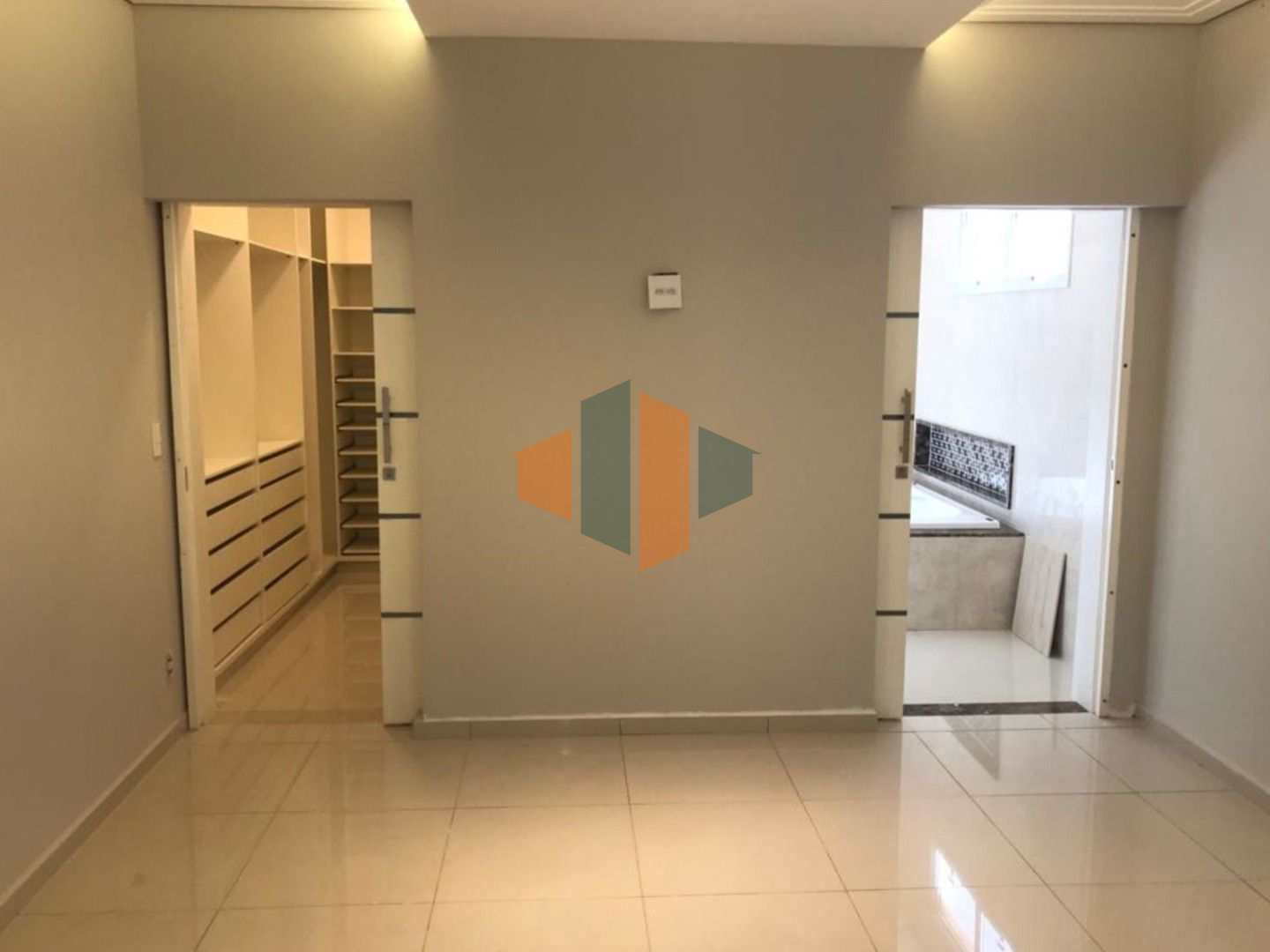 Casa à venda com 5 quartos, 750m² - Foto 13