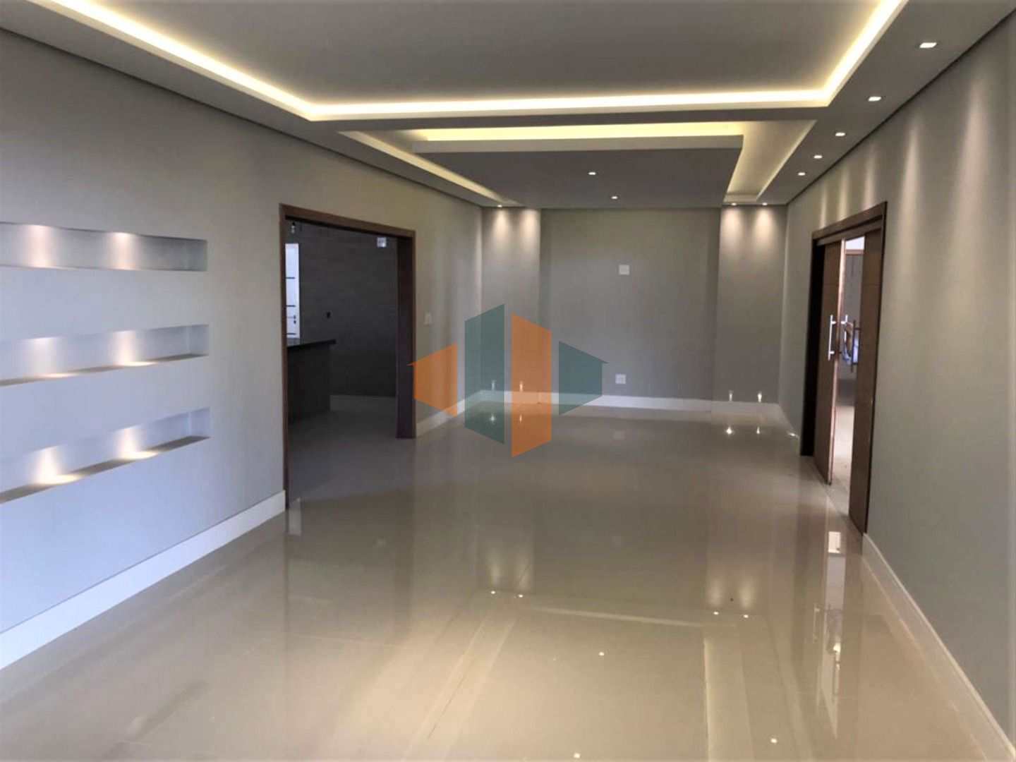 Casa à venda com 5 quartos, 750m² - Foto 5