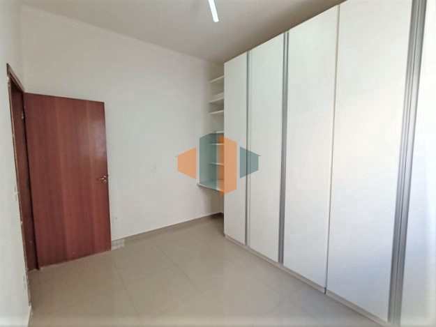 Casa à venda com 2 quartos, 200m² - Foto 6