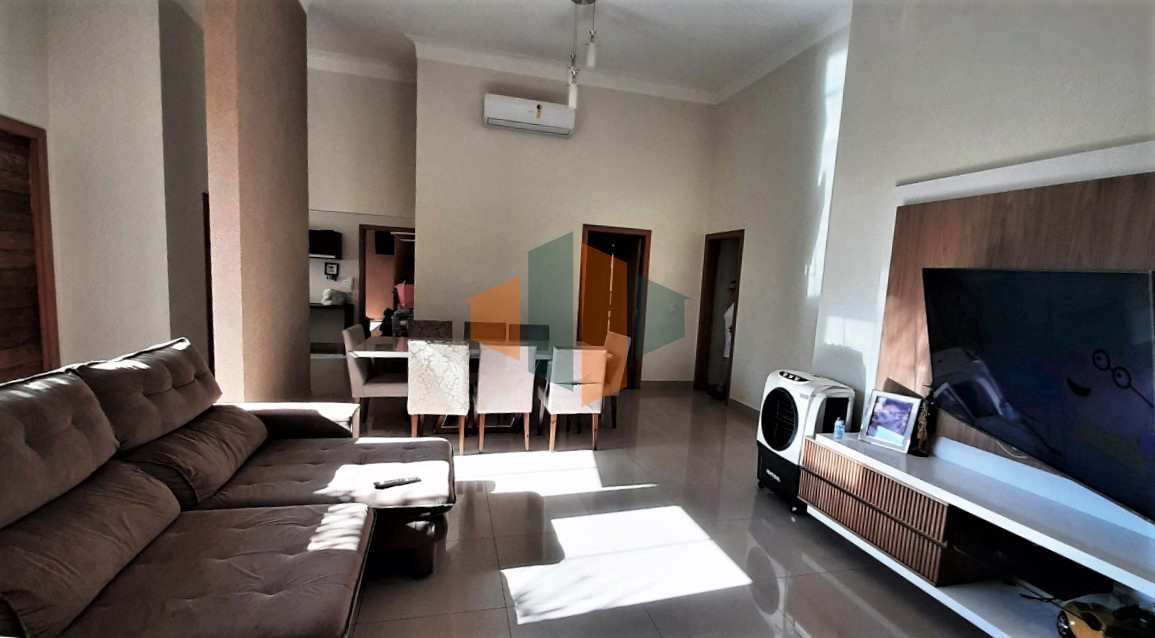 Casa de Condomínio à venda com 3 quartos, 192m² - Foto 1