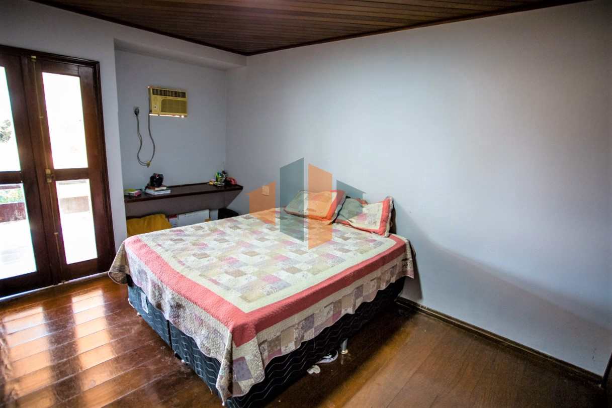 Casa de Condomínio à venda com 4 quartos, 600m² - Foto 13