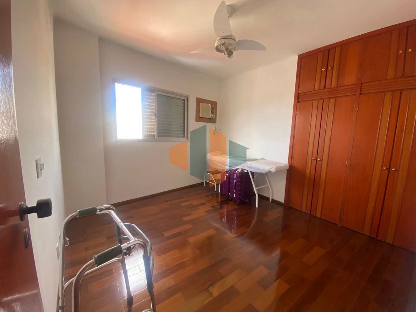 Apartamento à venda com 3 quartos, 144m² - Foto 12