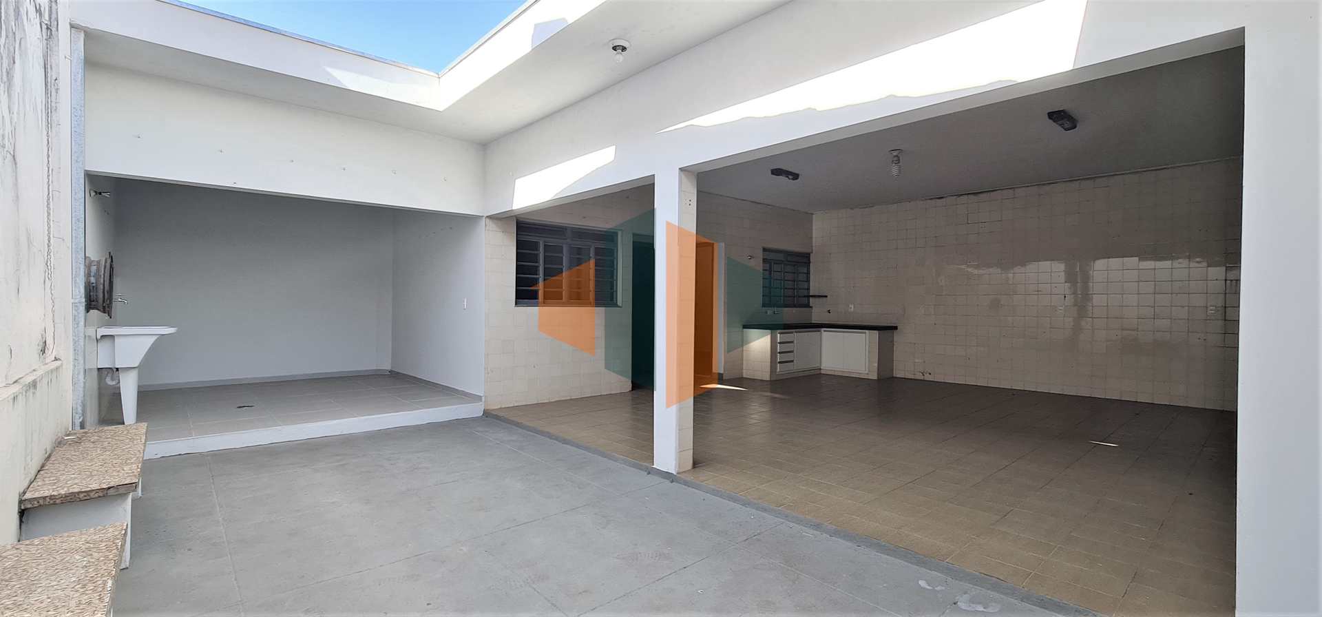 Casa à venda e aluguel com 3 quartos, 200m² - Foto 23