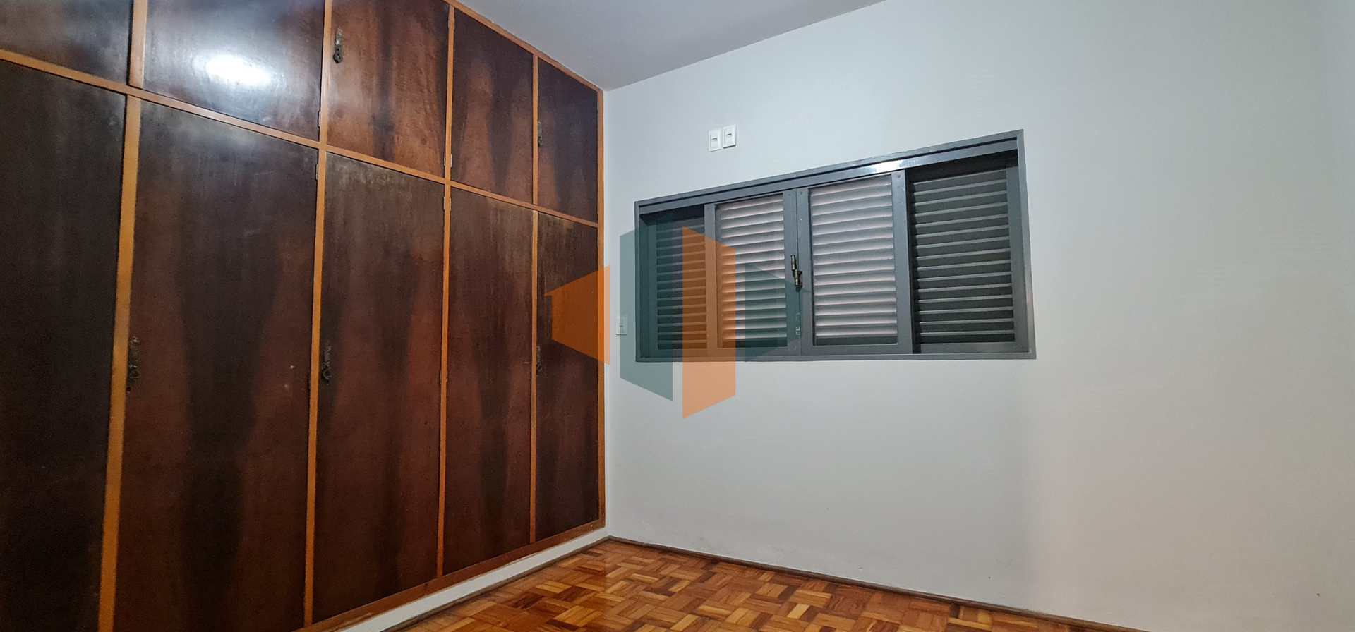 Casa à venda e aluguel com 3 quartos, 200m² - Foto 9