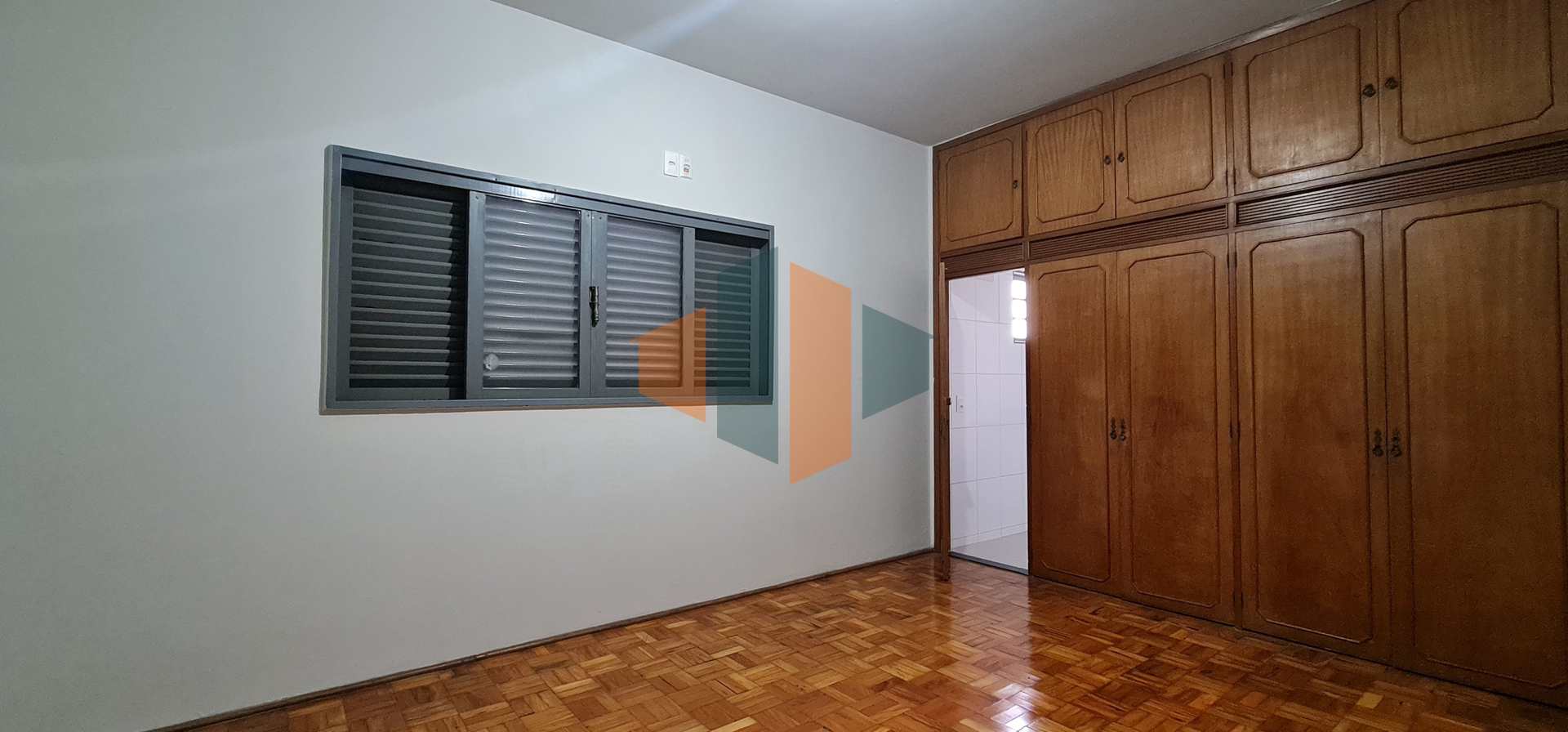 Casa à venda e aluguel com 3 quartos, 200m² - Foto 13