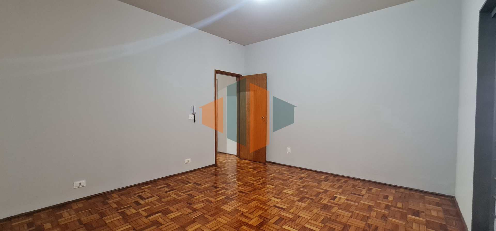 Casa à venda e aluguel com 3 quartos, 200m² - Foto 18