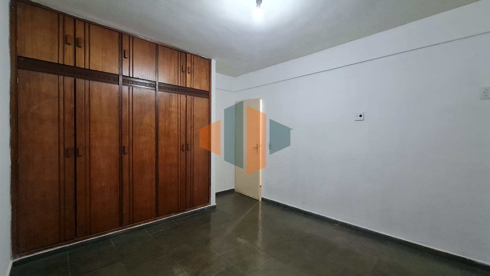 Apartamento para alugar com 1 quarto, 60m² - Foto 8