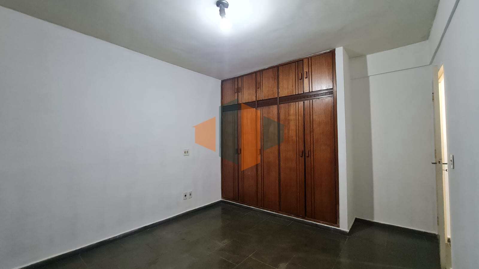 Apartamento para alugar com 1 quarto, 60m² - Foto 7