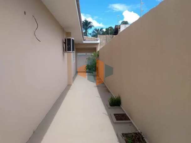 Casa para alugar com 4 quartos, 300m² - Foto 19