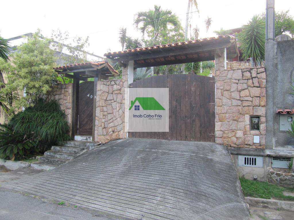 Casa de Condomínio com 3 dorms, Guriri, Cabo Frio - R$ 350 mil, Cod: 65